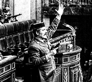 Fototeca Sol Reemplazar ANTONIO MAURA Y MONTANER (1853-1925). POLITICO ESPA—OL QUE FUE MINISTRO DE ULTRAMAR, DE GRACIA Y JUSTICIA. SE PASO AL PARTIDO CONSERVADOR SIENDO MINISTRO DE LA GOBERNACION EN VARIAS OCASIONES. EN LA FOTO MAURA DURANTE UN MITIN CELEBRADO EN LA PLAZA DE TOROS DE MADRID EL 29-4-1917. EFE.